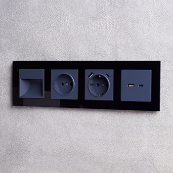 рамка 4-постовая IEK РУ-4-2-БрЧ Brite - пример установки