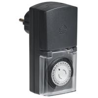 Таймер розеточный 16А механический сутки IP44 черный РТМ-4  IEK с крышкой