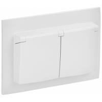 Сканди арктический белый розетка скрытая 2-мест заземление с крышкой шторки IP44