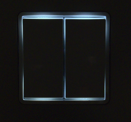 Инспириа белый переключатель 2кл с подсветкой скрытая 10А IP20