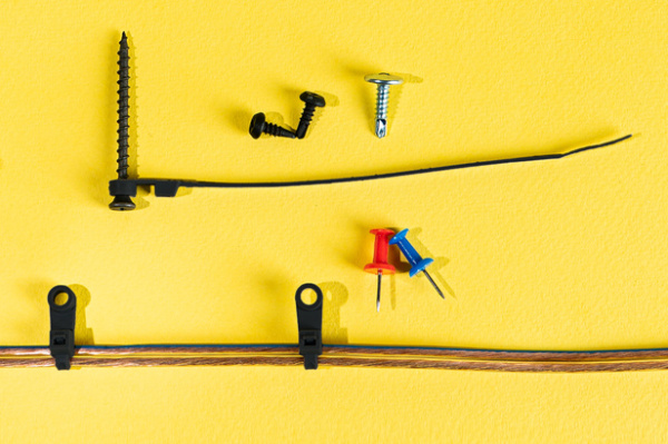 Хомут 150*3,6мм пластик черный под винт Rexant 