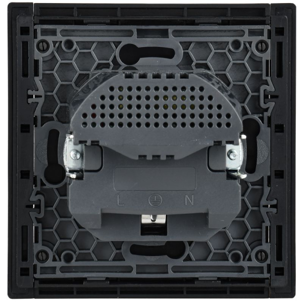 Фортепиано черный механизм розетки скрытая 1-мест заземление шторки USB IP20 