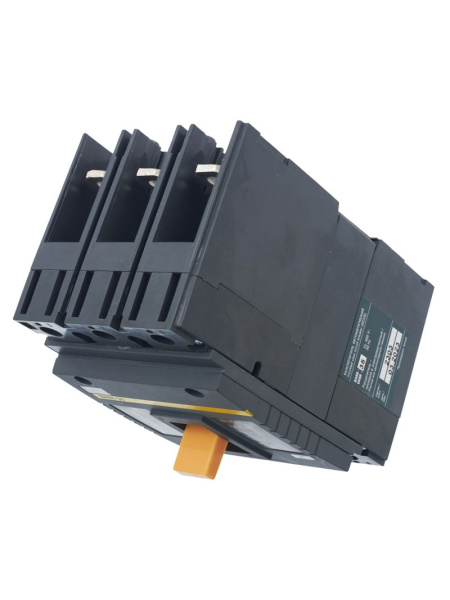 Автомат 3Р 160А 35кА ВА88-35 IEK 